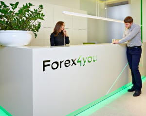 Новый шаг в развитии Forex4you - Европейская лицензия - Forex4you-Evropejskaja-licenzija-300x238